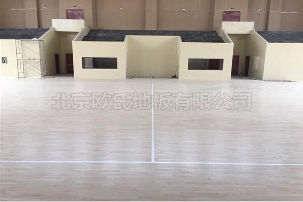 福州雷甸鎮(zhèn)中心小學籃球館木地板案例-4